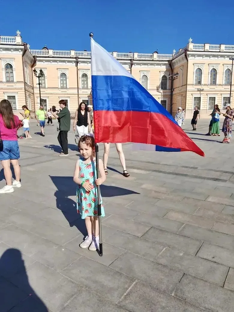 Наш праздничный выходной! 🇷🇺✨

​Маленькая, но очень дружная команда наших воспитателей провела Ден