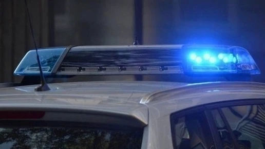 В Новосибирске внедорожник столкнулся с двумя машинами после резкого манёвра