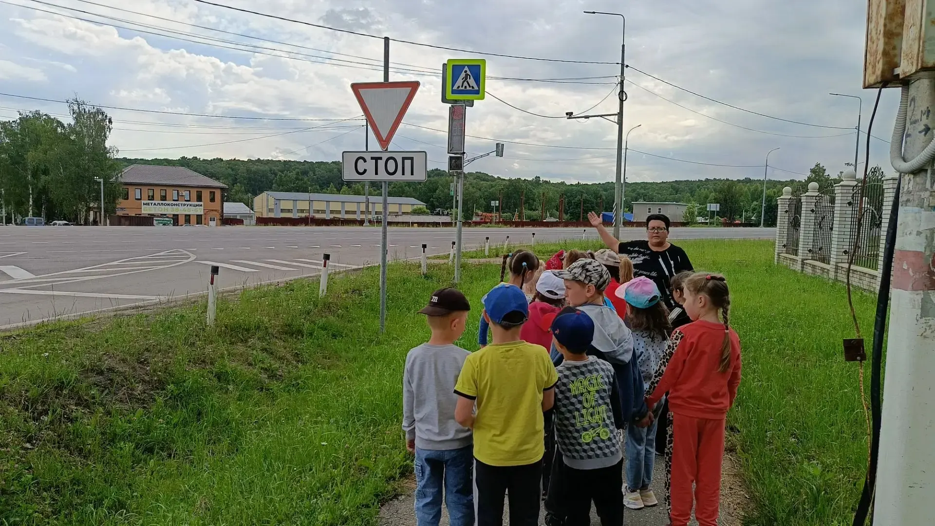 Дошкольные группы  п.Рождественский, ул. Фёдорова, д. 5а 🏡


🚦 В подготовительной и старшей  групп
