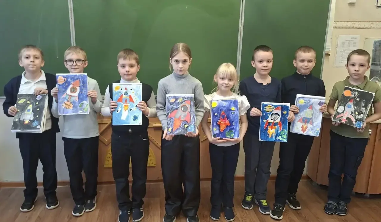 #Школа22 #Уроксинтересом  🚀 Неделя космонавтики - прекрасный повод для творчества и изучения космоса