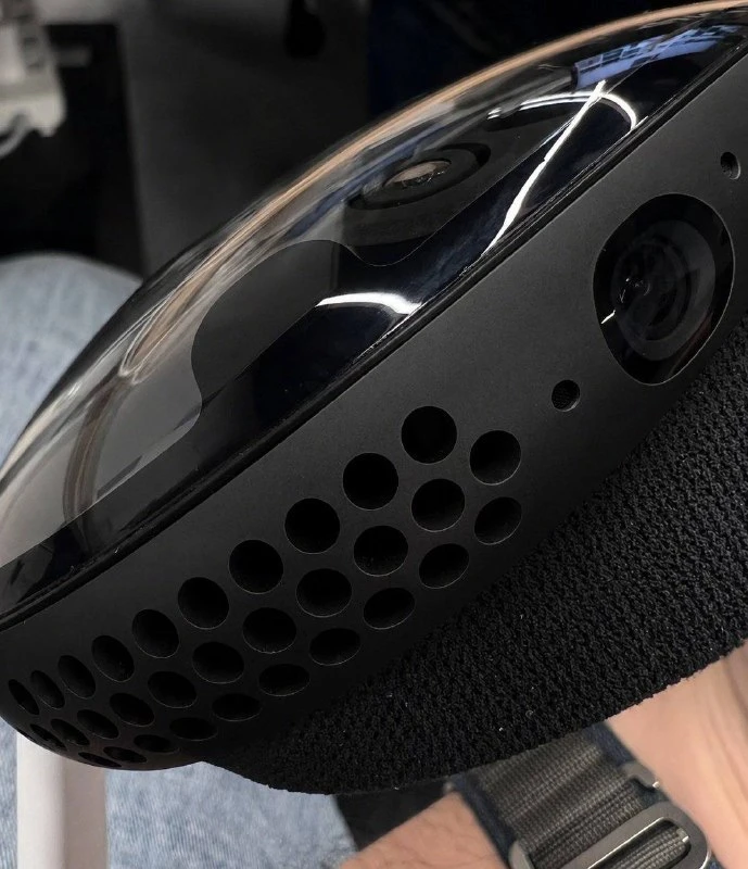 Утечка: чёрный Apple Vision Pro показали на новых фото
