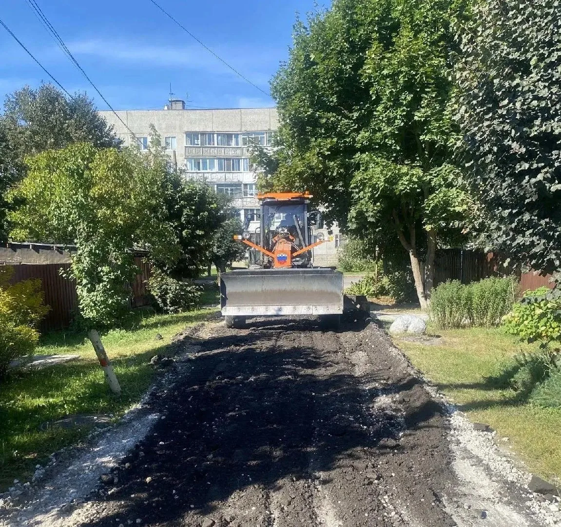 В округе продолжается ремонт дорог