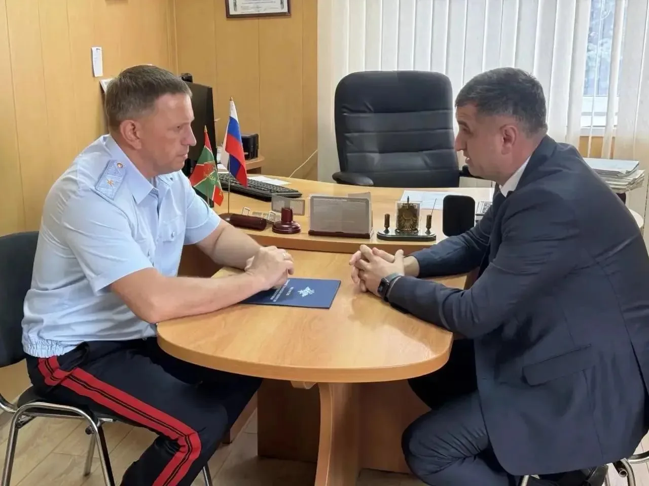 👮‍♂️Алексей Жуков проверил организацию службы в отделе полиции Кировского округа