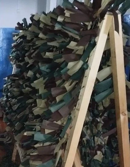 Коллектив Кенозерской школы плетет сети для наших бойцов 🇷🇺

Наши педагоги и работники школы актив