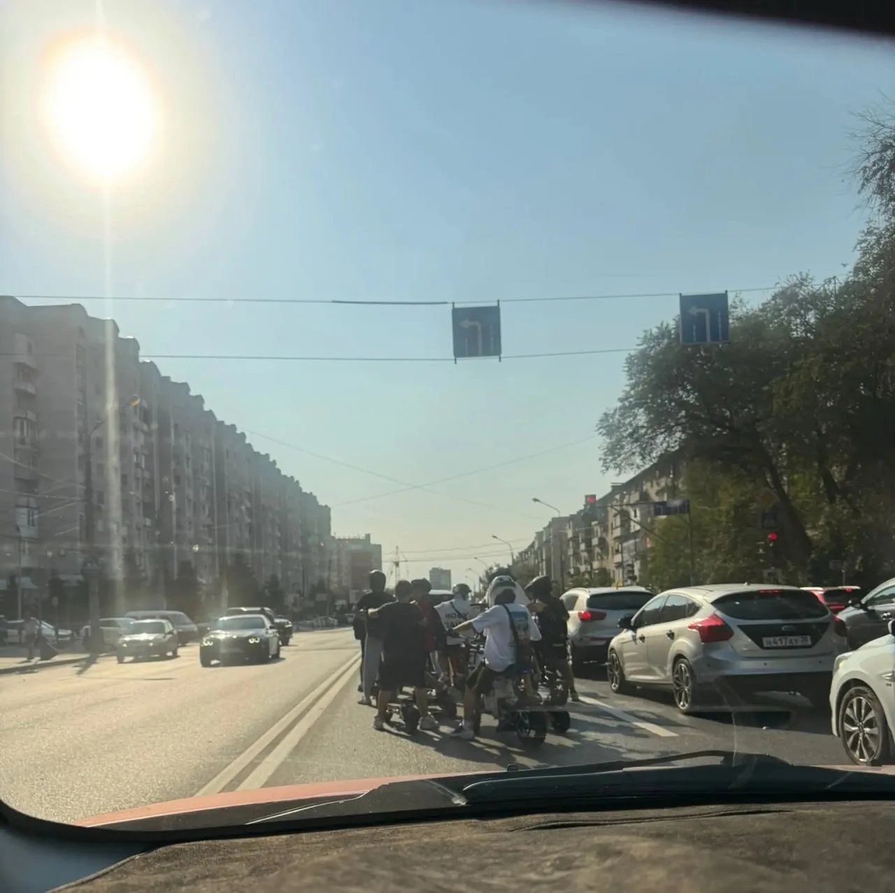 👀Здравствуйте, 25 августа застала такую картину на дороге , ехали они от Софьи Перовск...