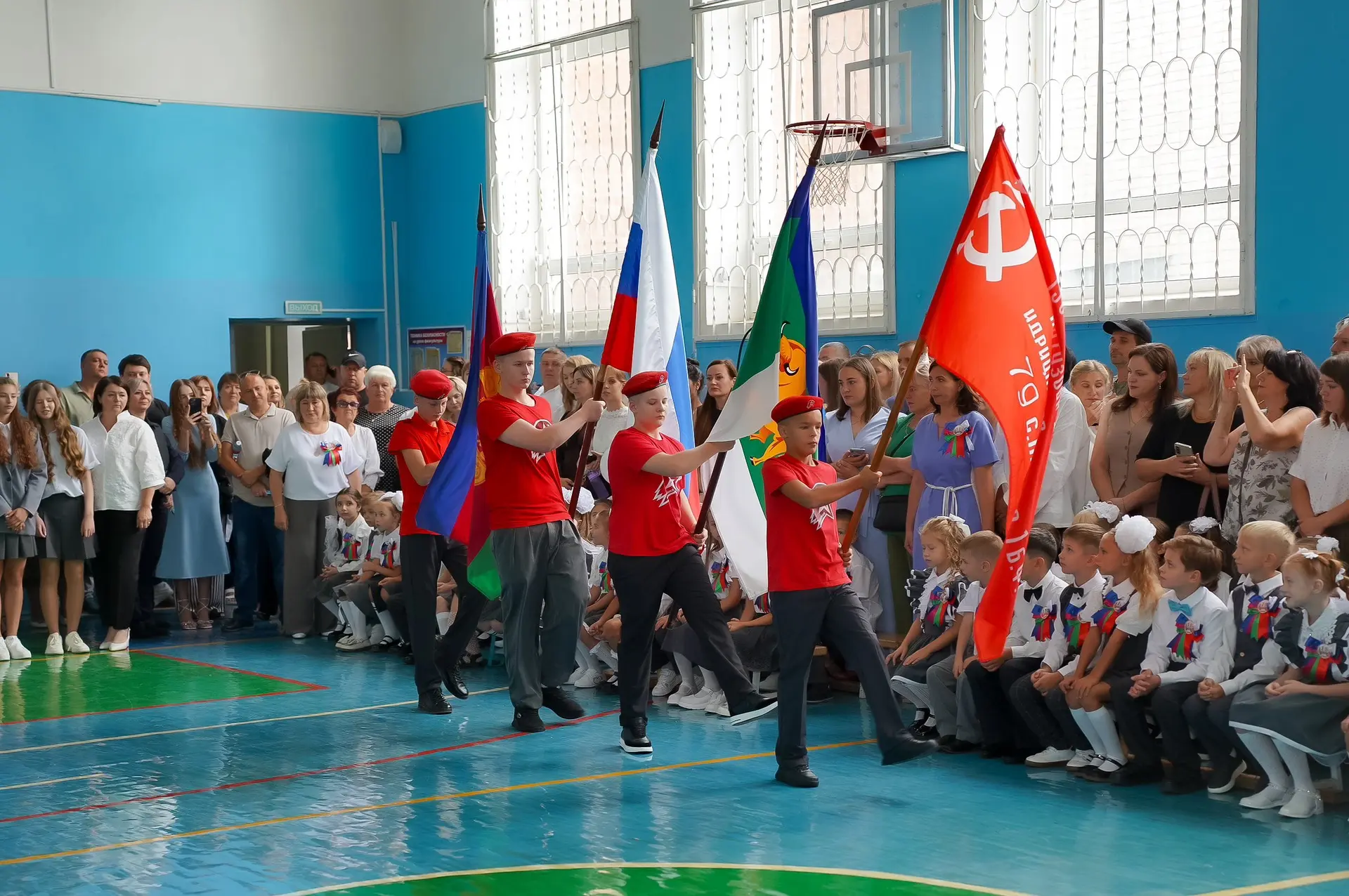 🍁 Сегодня, 1 сентября, наша школа вновь открыла двери для учащихся, родителей и педаго...