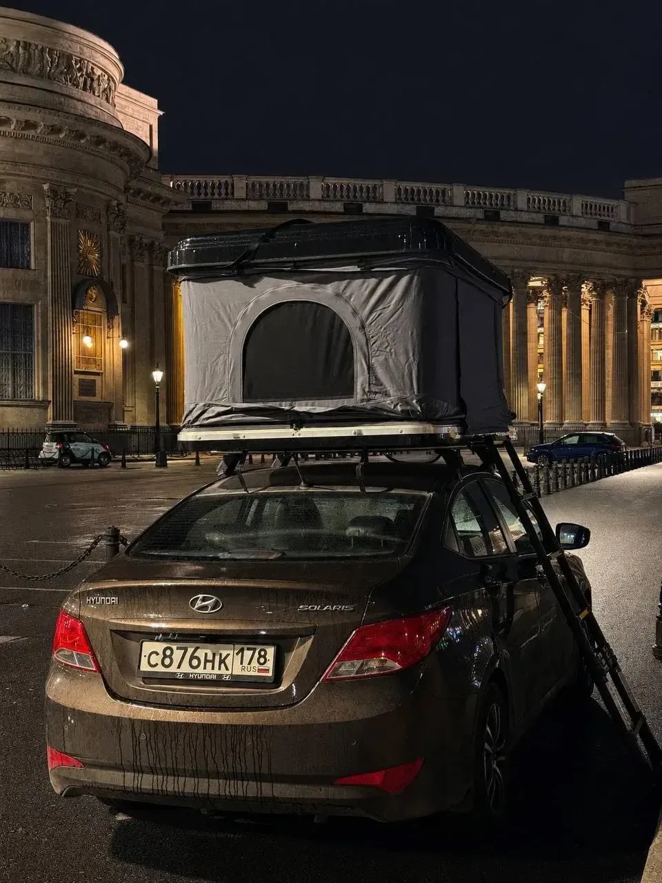 Когда цены на отели в центре Петербурга немного удивили 😁

Кто-то платит 20 000 ₽ за номер с видом 
