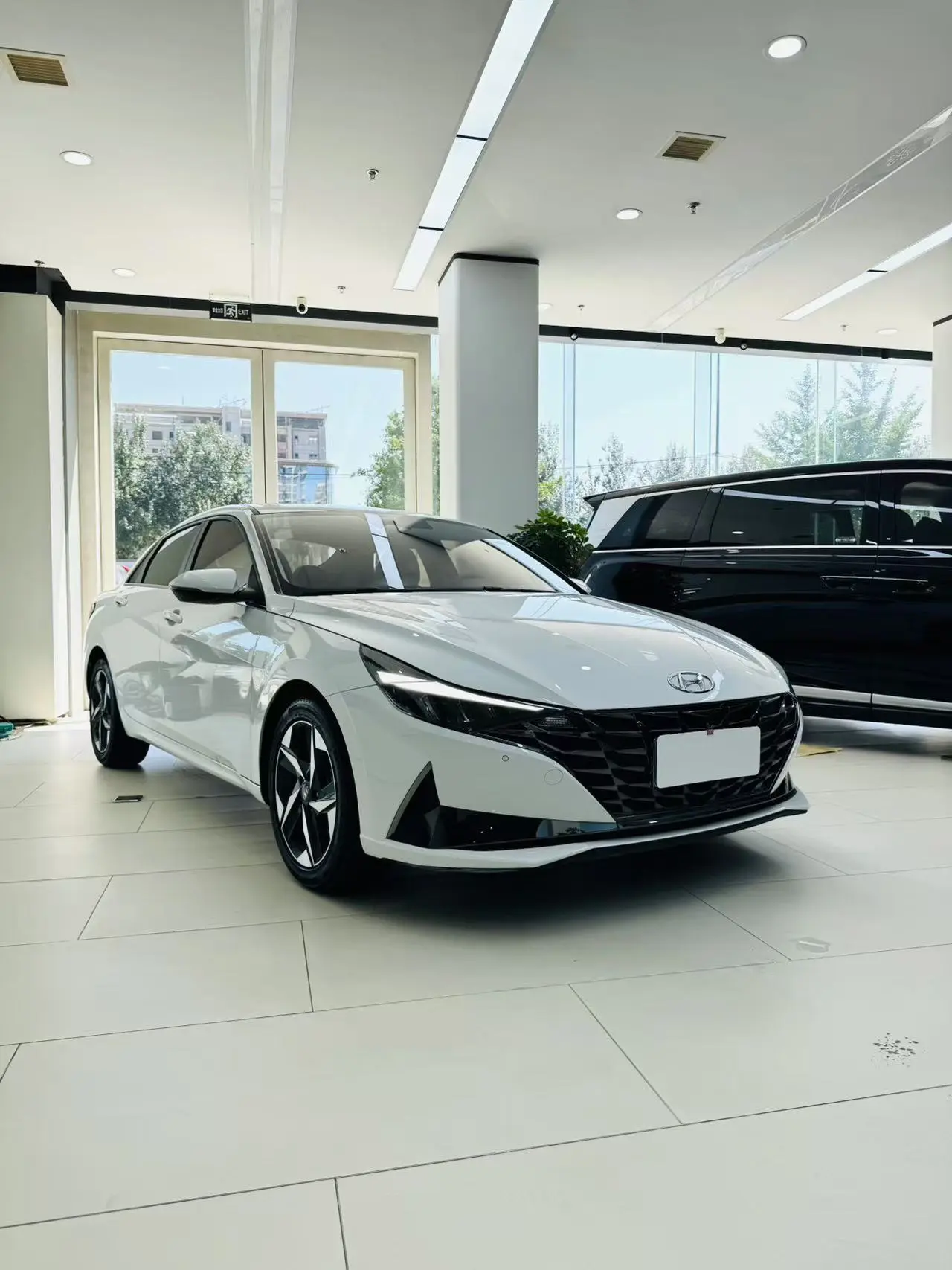 ДОСТУПЕН К ПРИОБРЕТЕНИЮ! 

HYUNDAI ELANTRA
2021 г. в.

‼️Цена:  1.595.000

👥 2WD
🛠 Заводской окрас