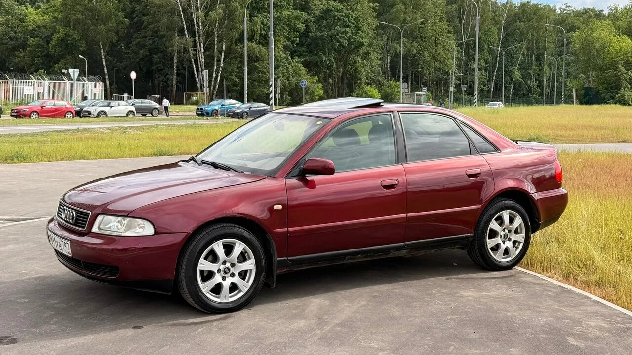 Продам AUDI A4 (B5 рестайлинг) 2000г