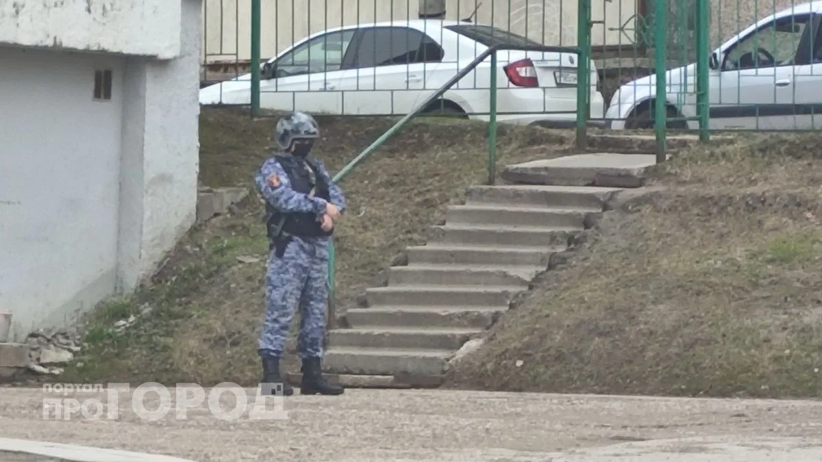 Ночная посиделка в кафе на улице Коммунистической в Новочебоксарске закончилась кроваво...