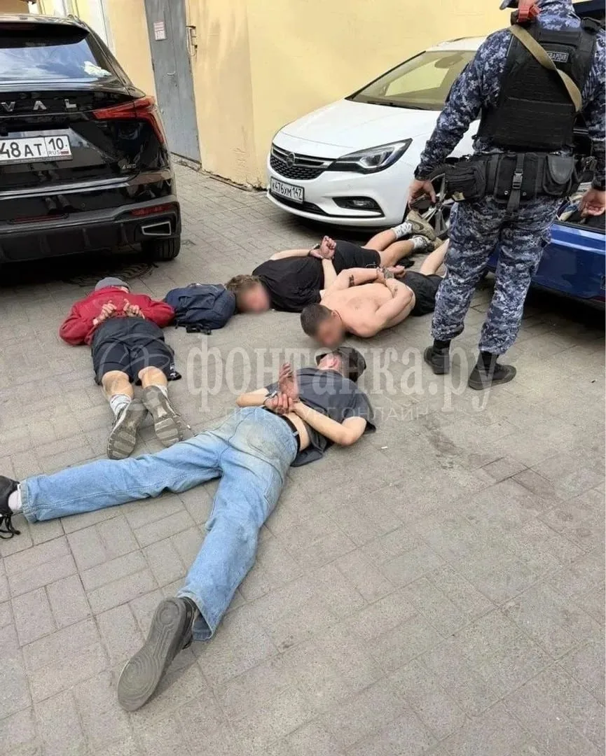 Стрельба во дворе дома 11 на улице Восстания оказалась пьяной забавой. На месте подоспе...