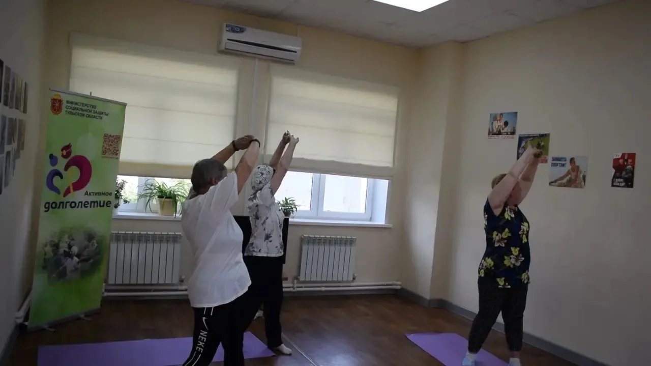 🌞 Цигун для старшего поколения: «Лето-Огонь» на новом уровне #активноедолголетие #НП_Семья #старшее