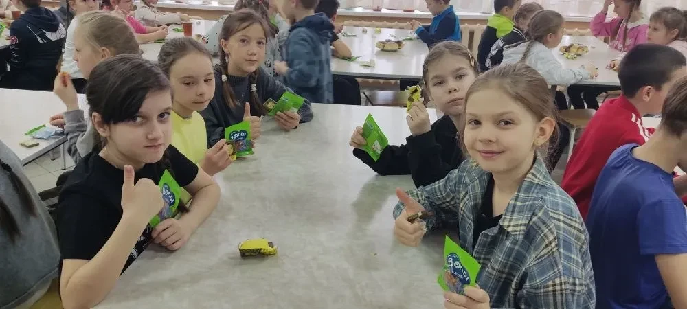 ✨ Четвёртый день лагеря «Алые паруса» — День театра и музыки! ✨  26 марта в 23-й школе был по-настоя