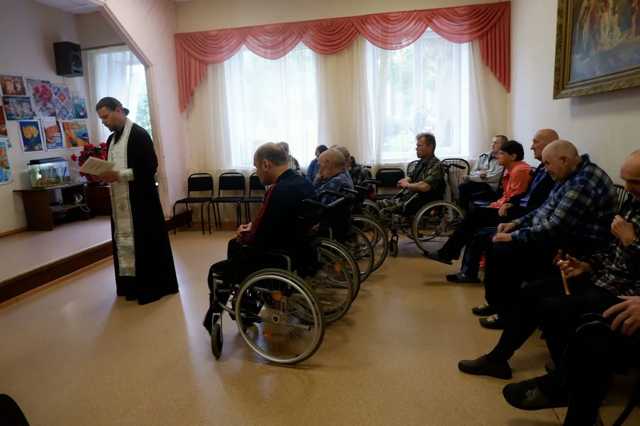 2 июня Касимовский специальный дом-интернат посетил, священнослужитель храма Святителя ...
