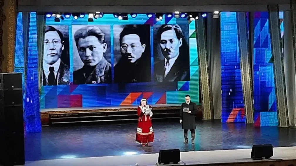 КОНЦЕРТ В ЧЕСТЬ ДНЯ РЕСПУБЛИКИ.  Праздничный солнечный апрельский день 27 апреля пролетел вместе с п
