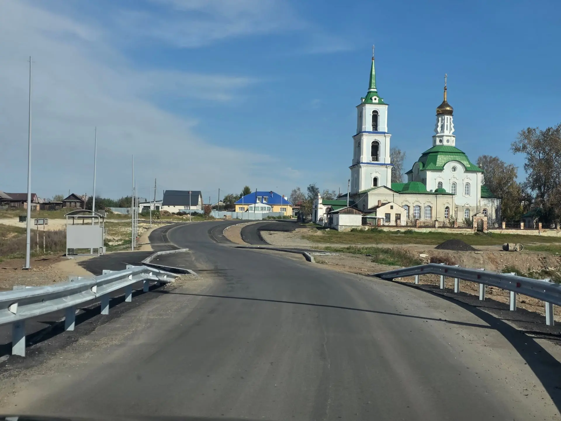 В ходе работы на территории округа, проверил выполнение работ по двум большим и капитал...