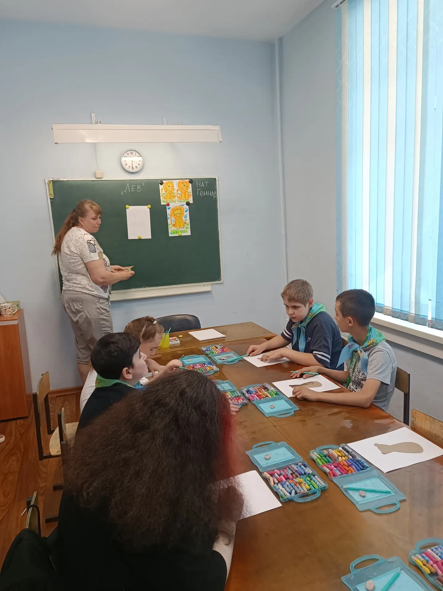 Полезный летний отдых 😉☀️

🌷📖 Вот и закончился ещё один учебный год! Пришёл долгожданный, светлый
