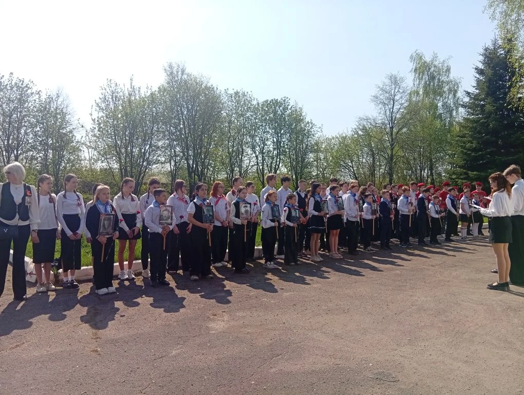 Торжественный митинг, посвящённый 81-й годовщине Победы в Великой Отечественной войне🕊

Сегодня уча