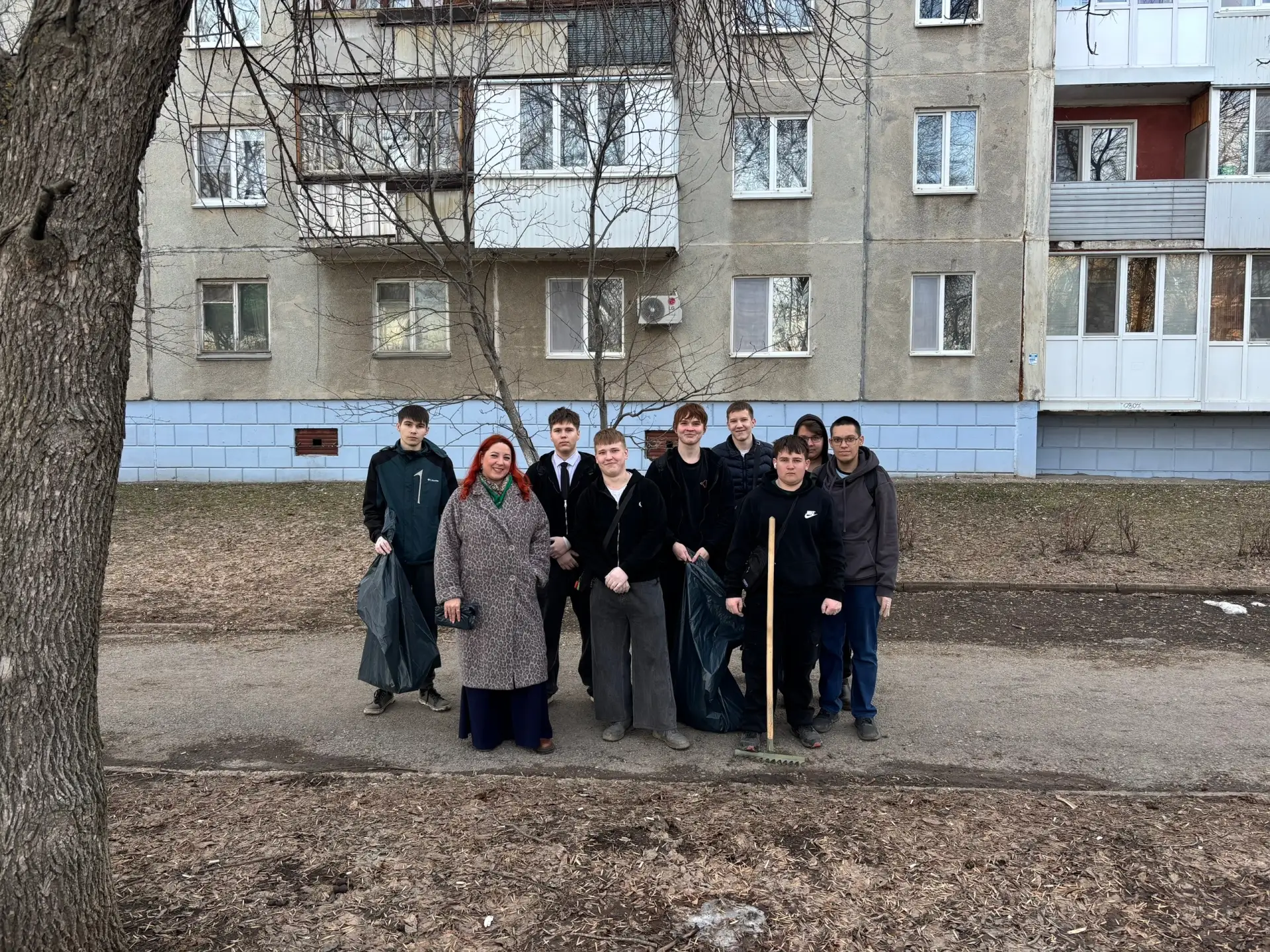 🇬🇧 Языковая практика на свежем воздухе!  Студенты группы П-22 совместили полезное с приятным. Вместе