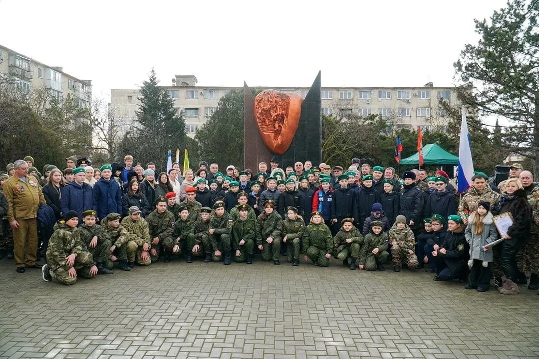🇷🇺15 февраля - День памяти воинов-интернационалистов🇷🇺  В сквере памяти воинов-интернационалистов со