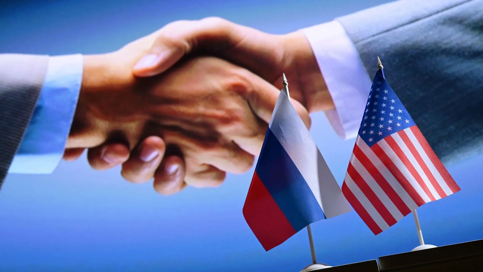 Ради такого Трамп готов помочь России вернуться на мировую арену. Причём тут Украина