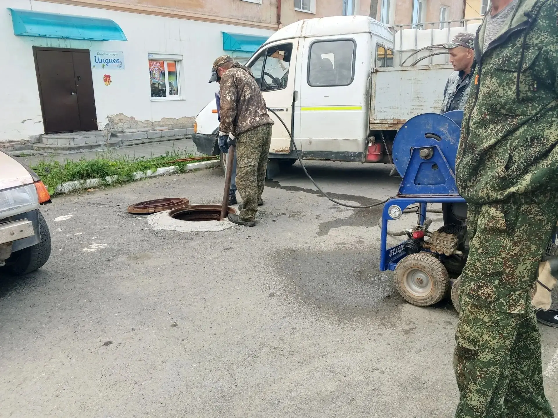 Чисто сработано: как в Баранчинском подарили вторую жизнь центральной канализации