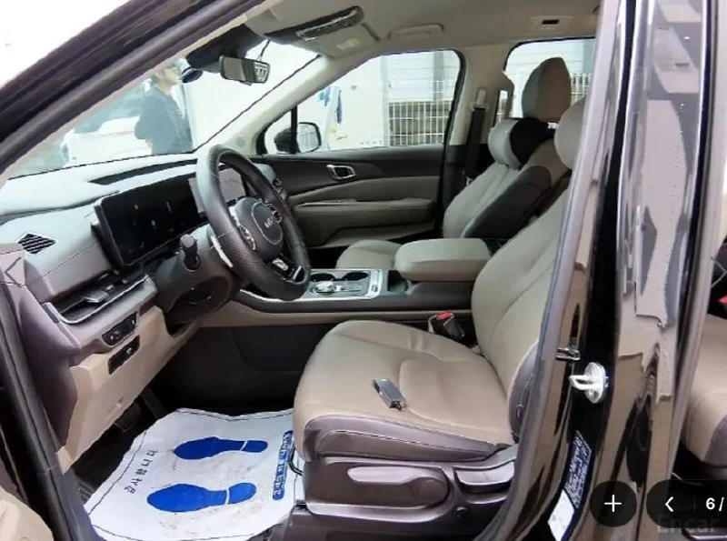 KIA CARNIVAL Prestige — просторный минивэн в чёрном цвете!  • Дата регистрации в Корее: 2024/04 • Дв
