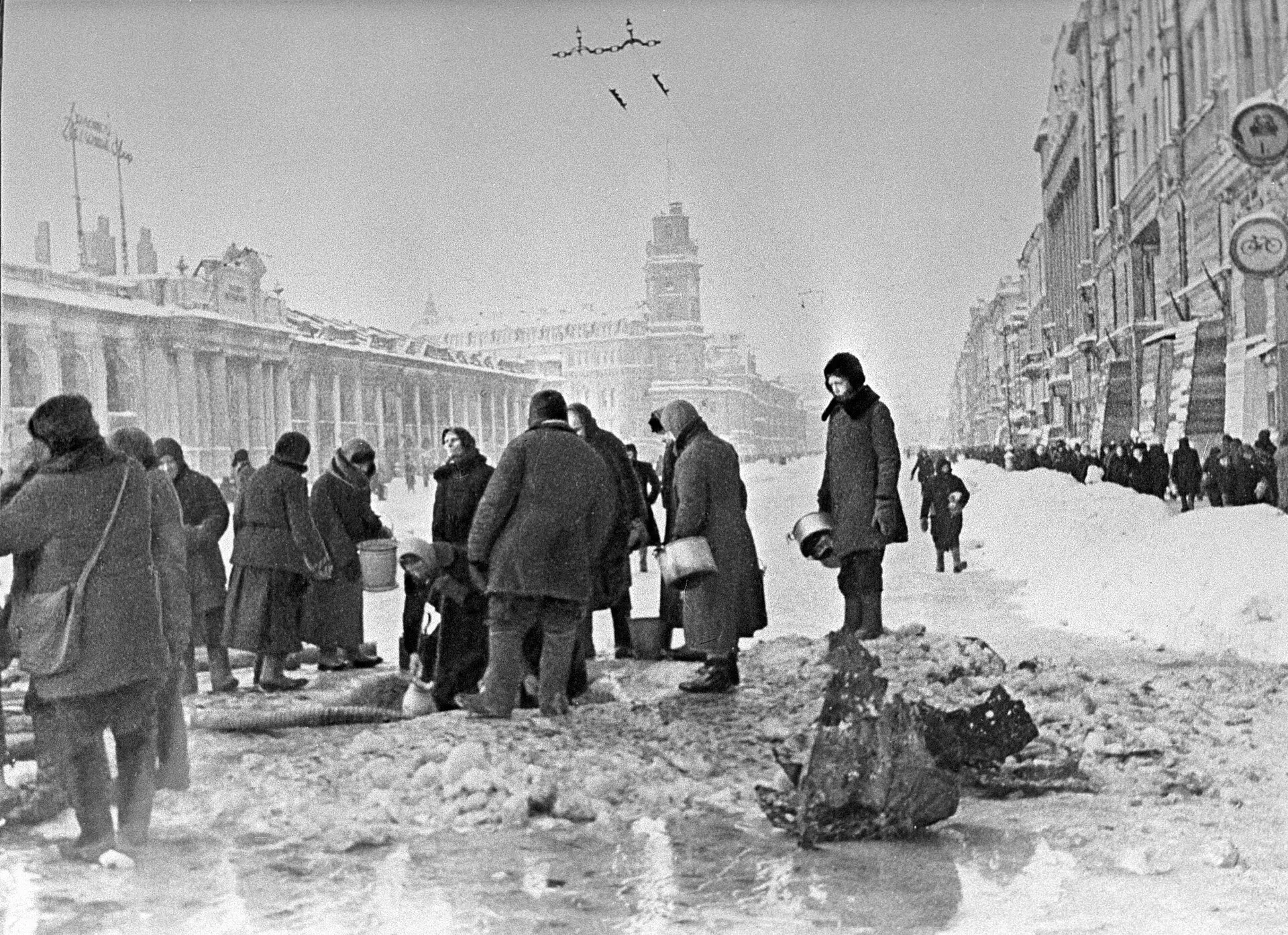 В этот день в 1941 году замкнулось вражеское кольцо вокруг города.
