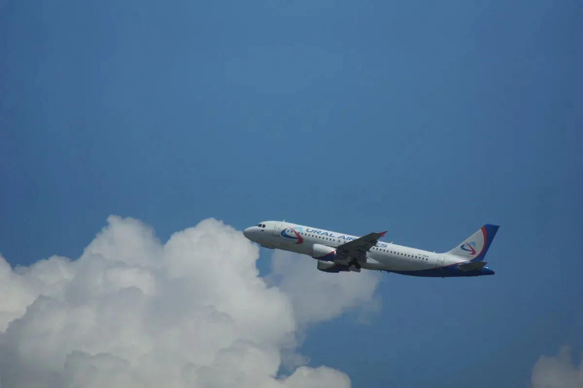 ✈️ Рейсы Оренбург – Сочи: один отменен, второй задержан на сутки