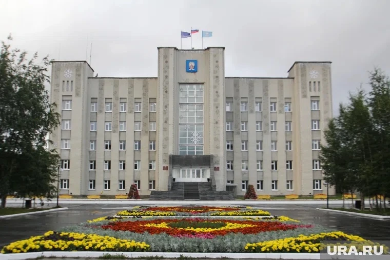 Замглавы Ноябрьска хотят привлечь к ответственности за заказ дизайна павильонов

Прокуратура считает
