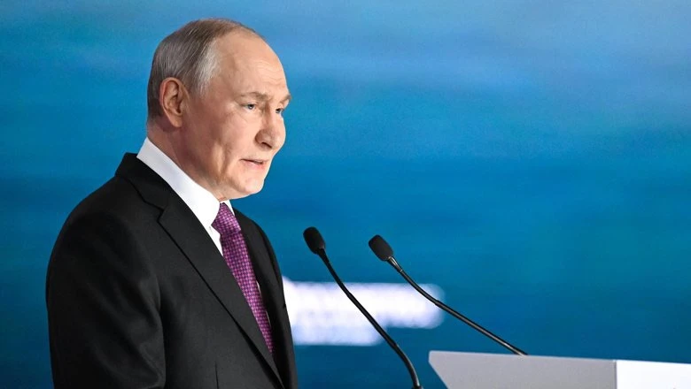 Владимир Путин заявил, что мир подошёл к решающему, поворотному моменту развития, а пер...