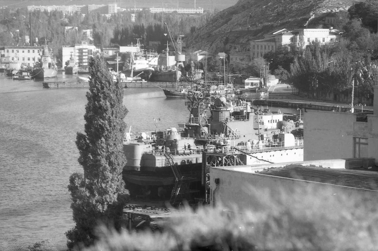 🎞️ Смотрим на фотографию 1991-1994 годов