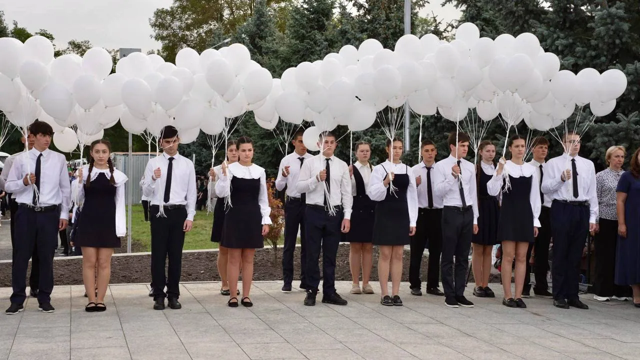 Сотрудники Водоканала почтили память жертв Бесланской трагедии.