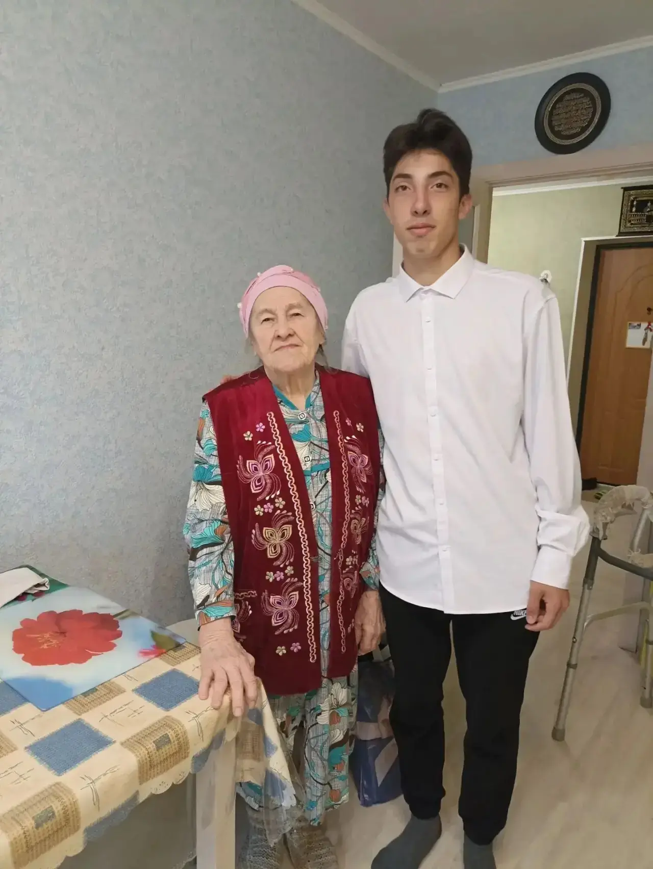 🍁В честь Международного дня пожилых людей педагоги ГБОУ " Бугульминская школа-интернат...