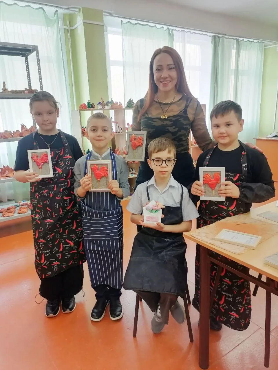 К 8 Марта — с любовью и глиной! ❤️  Учащиеся гончарной студии «Жар‑птица» приготовили для своих мам 