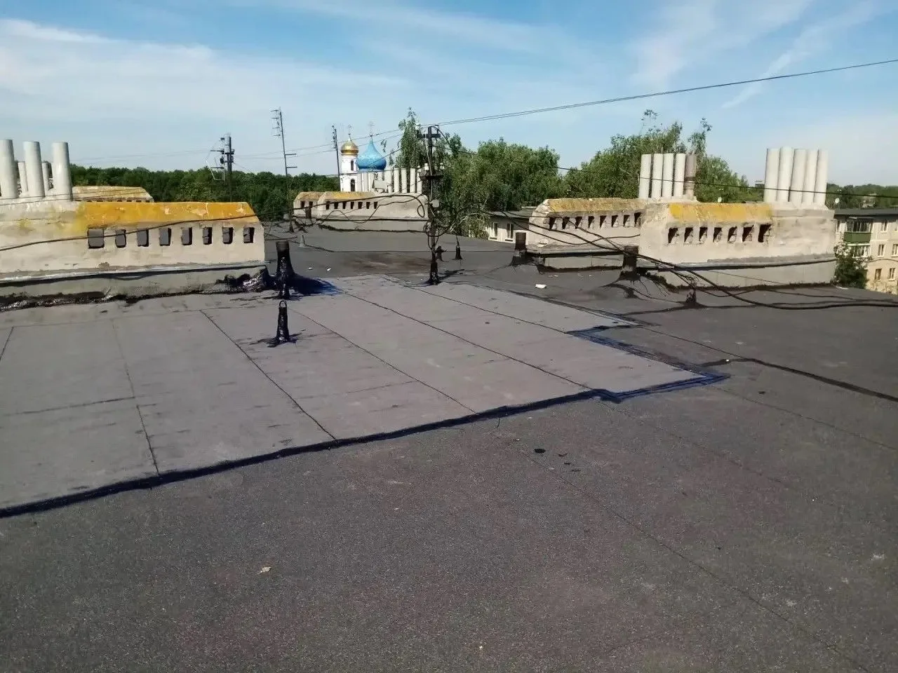 Завершен внеплановый текущий ремонт кровли:
✅пр. Дзержинского д.26
 
Внеплановый текущий ремонт кров