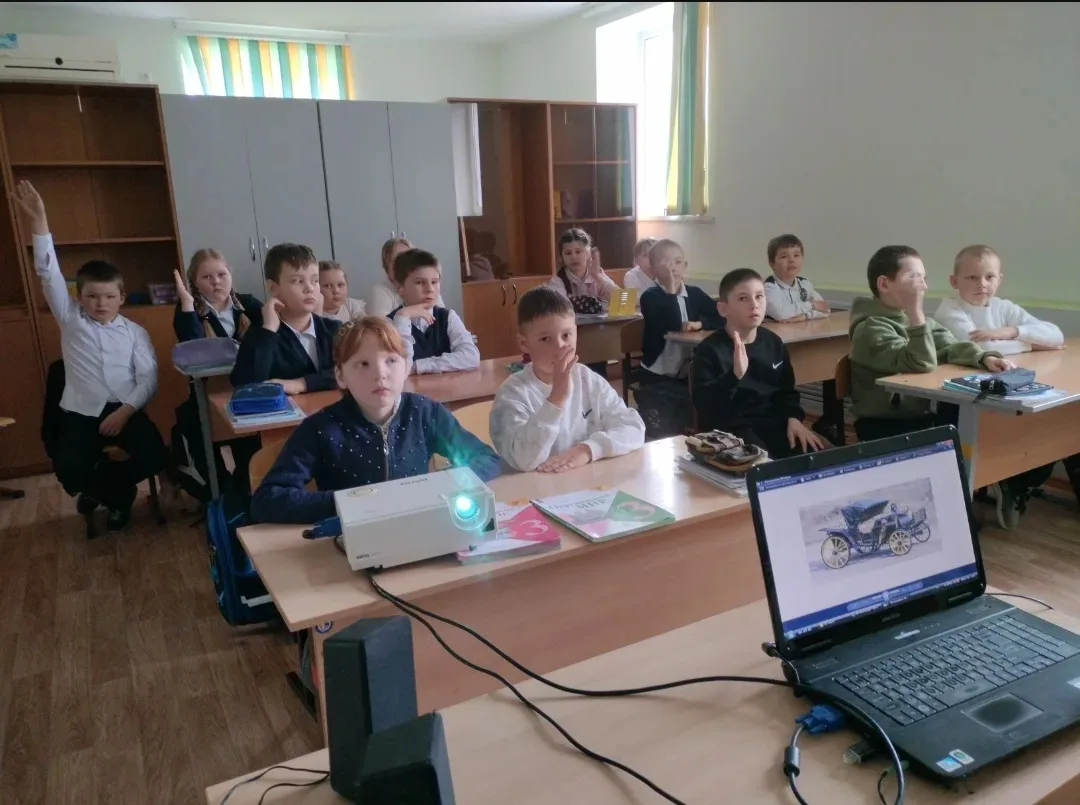 📍16 марта в МКОУ "Преображенская СШ" и филиалах прошли внеурочные занятия из цикла «Разговоры о важн