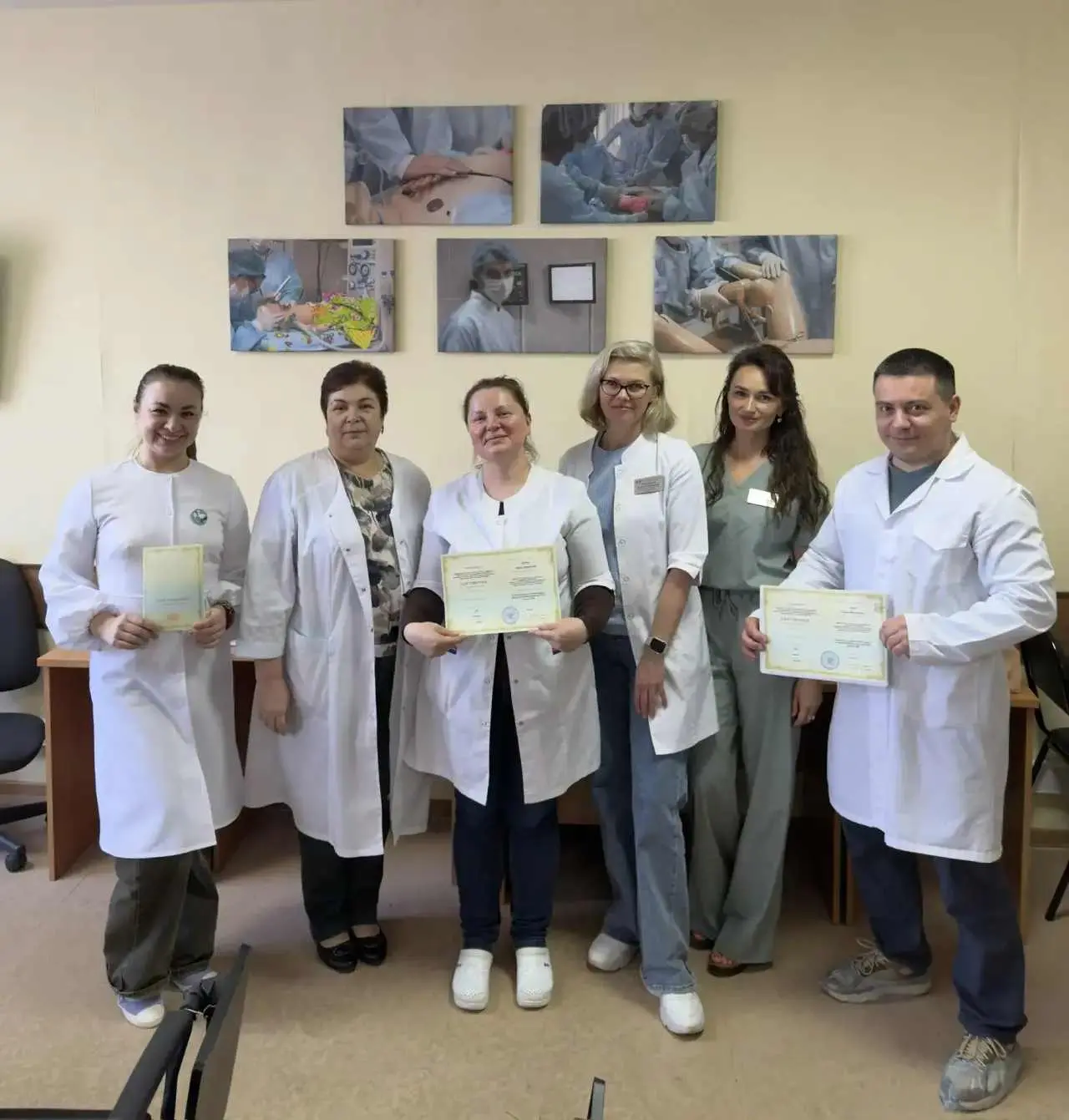 В конце учебного года на базе симуляционного центра нашего института две группы акушеро...