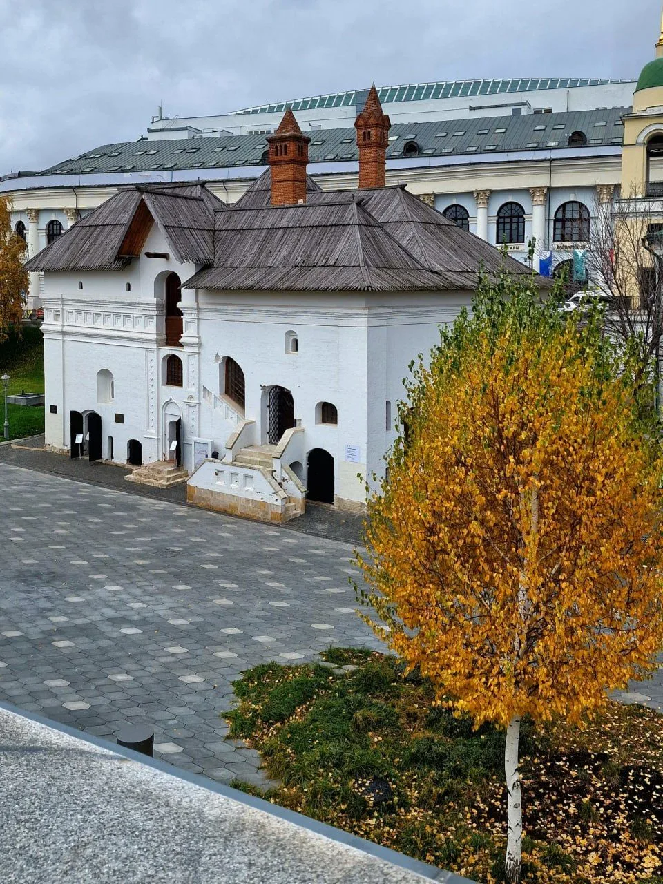 🏛 Старый Английский двор