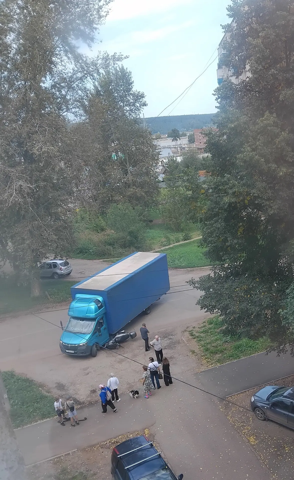 Подробности не знаю.20лет Победы1. Похоже мопед обгонял