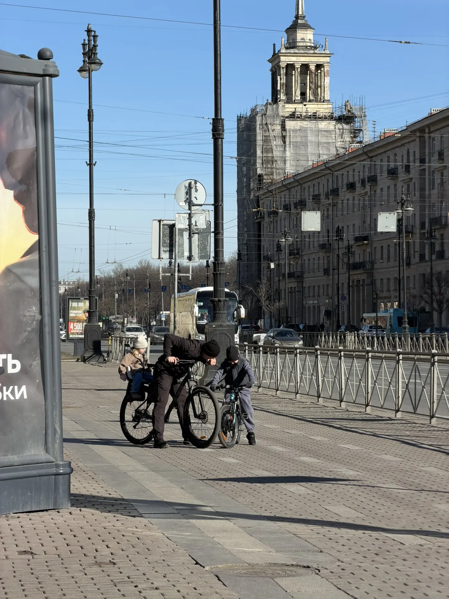 Обожаю приход весны и тепла 😍 иногда я думаю, зачем мы живем в этом сером климате и холоде, но по су