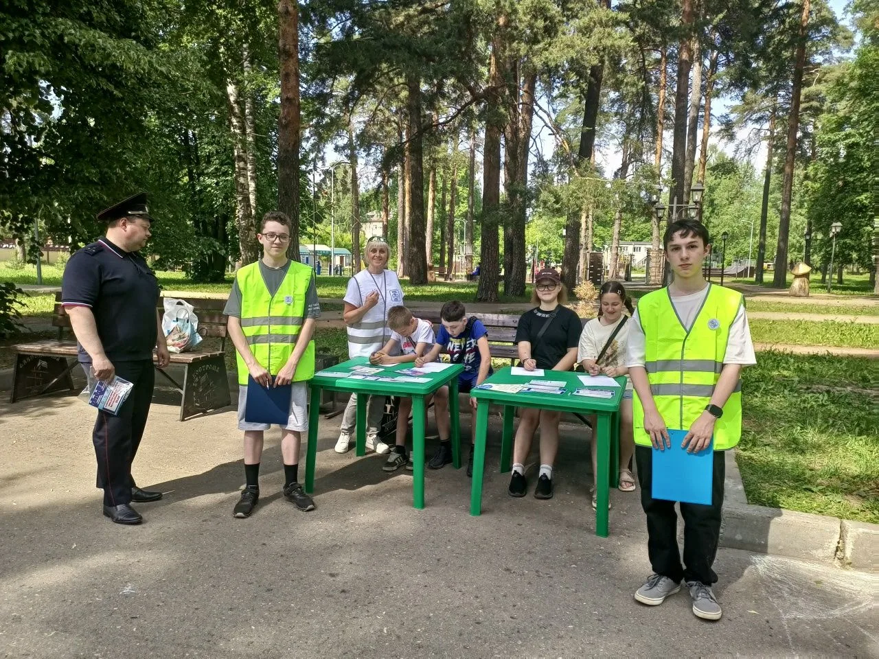 Методисты центра по профилактике ДДТТ г. Костромы проводят мероприятия с детьми в местах отдыха и до