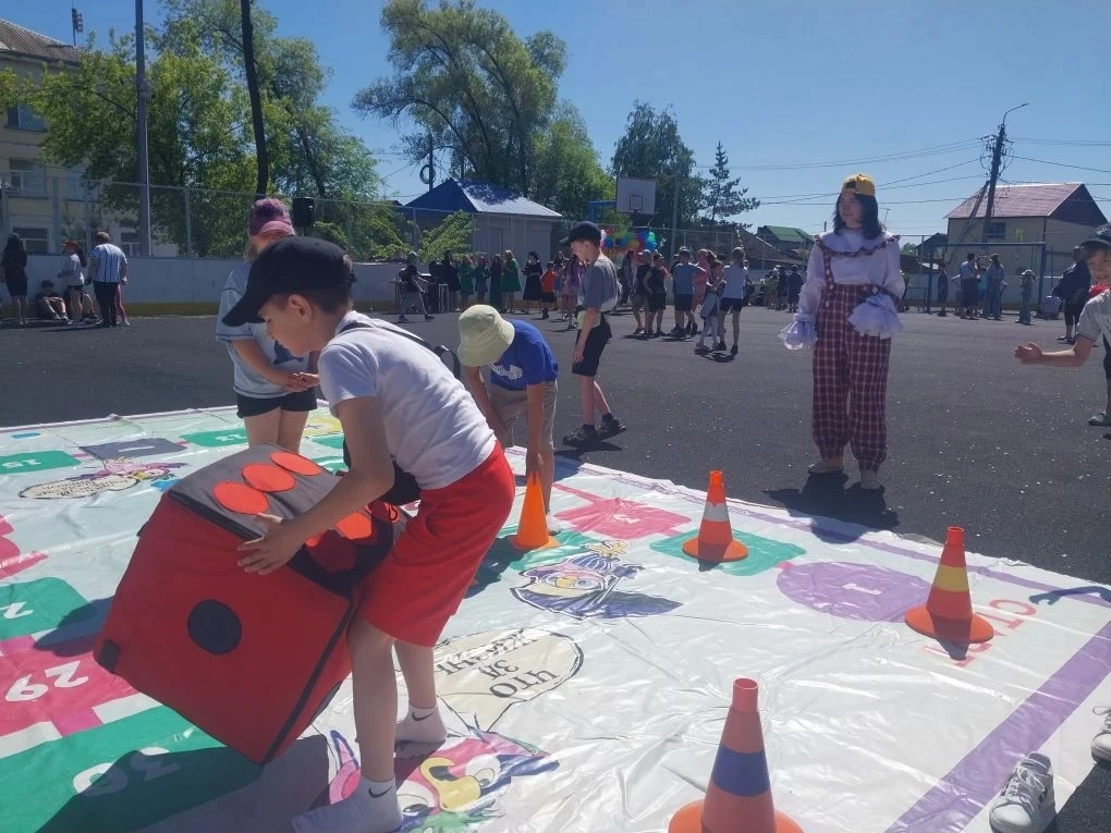 🌈🏙️ ПРАЗДНИК ДЕТСТВА В ЖИЛОМ РАЙОНЕ «ЮЖНЫЙ»! 🎉☀️