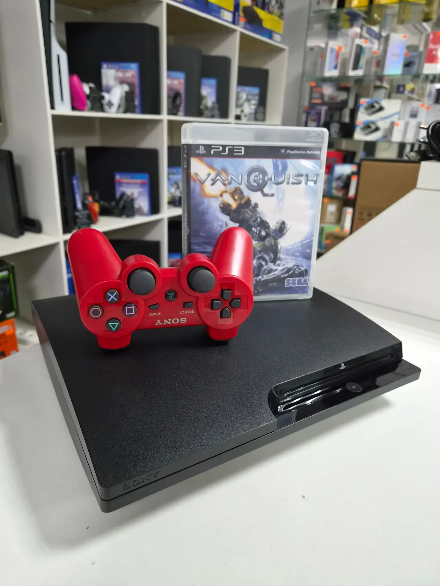 Sony PS3 Slim 150GB в идеальном состоянии с диском Vanquish - 8500 ₽