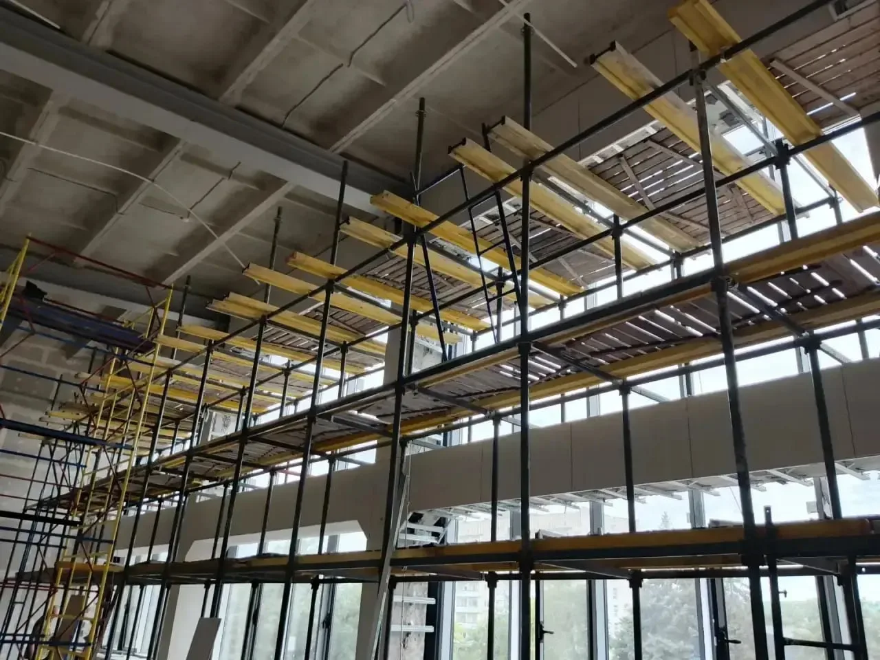🏗 В спорткомплексе «Нептун» в Мариуполе продолжаются работы