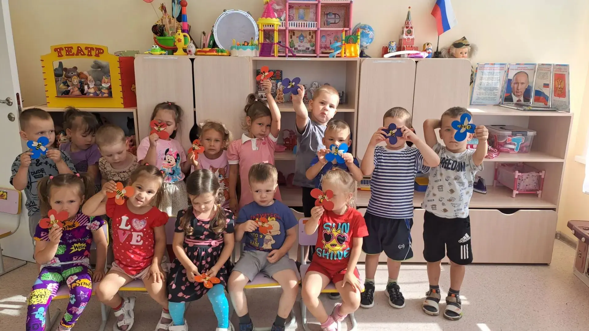 Сегодня в младшей группе прошло необычное занятие. С самого утра к ребятам в гости загл...