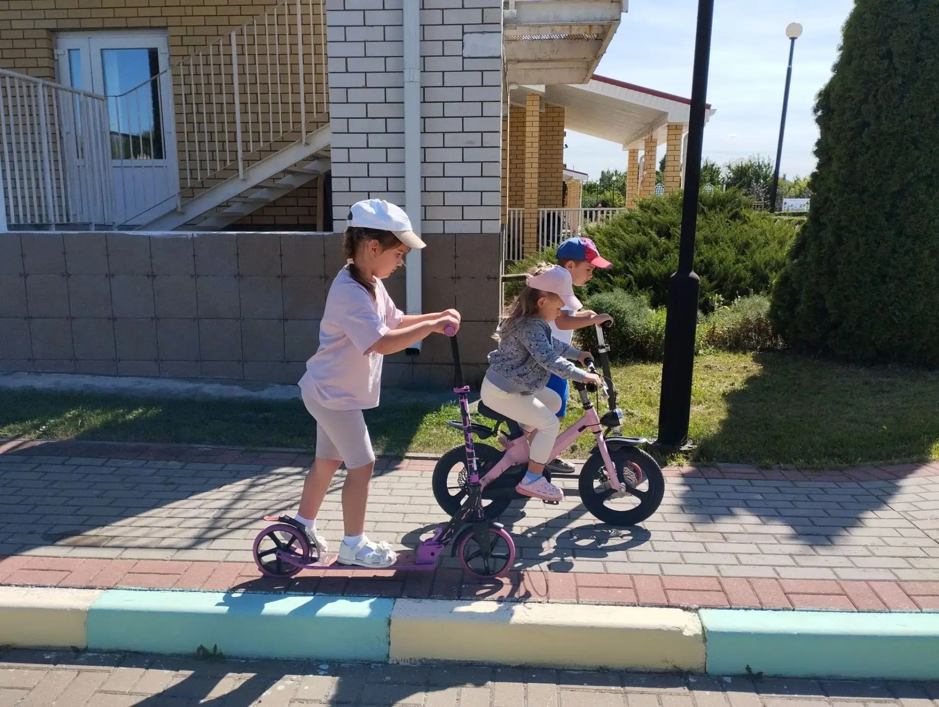 ❗️В целях профилактики детского дорожно-транспортного травматизма, педагоги детского са...