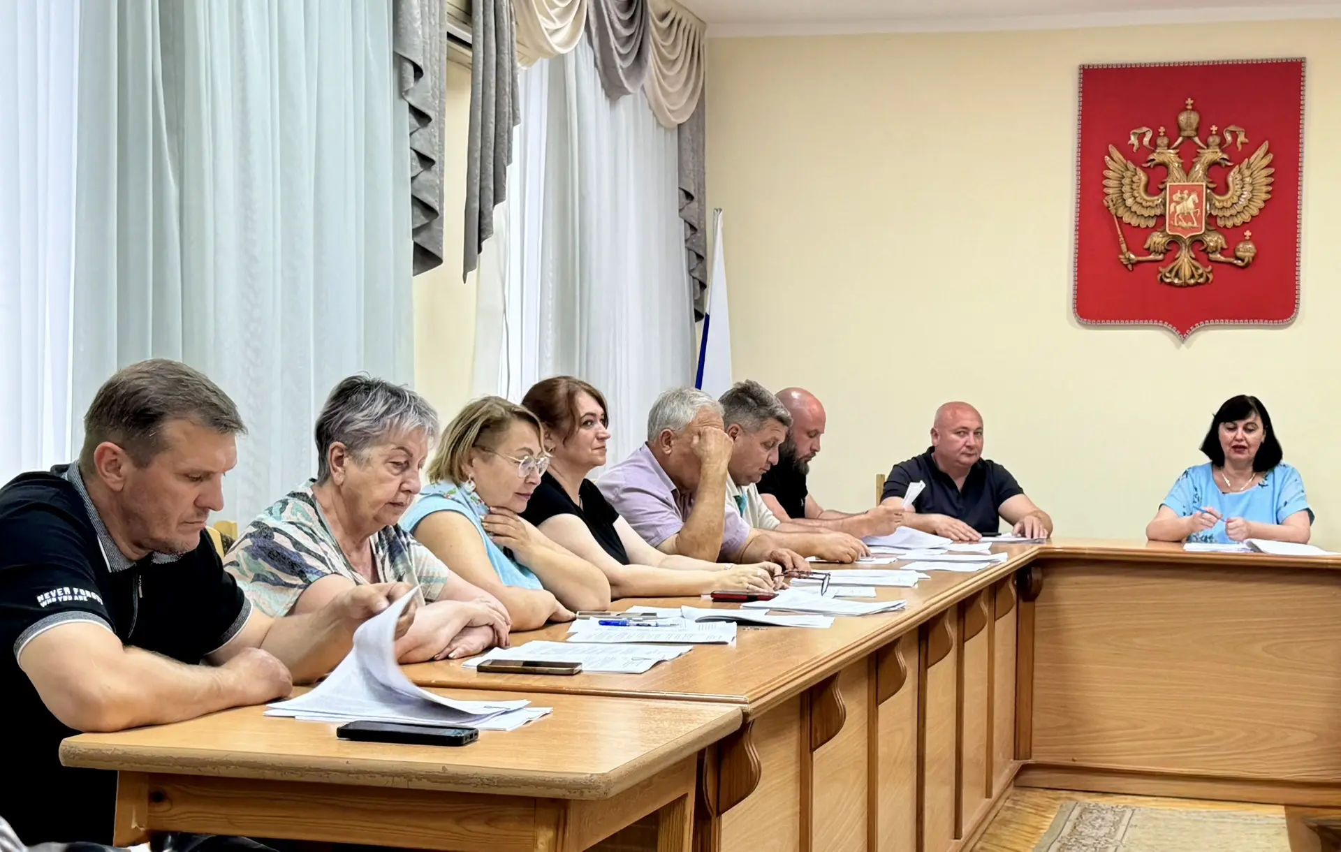 💢На заседание депутатской комиссии по социальной и молодежной политике, труду и защите прав человек