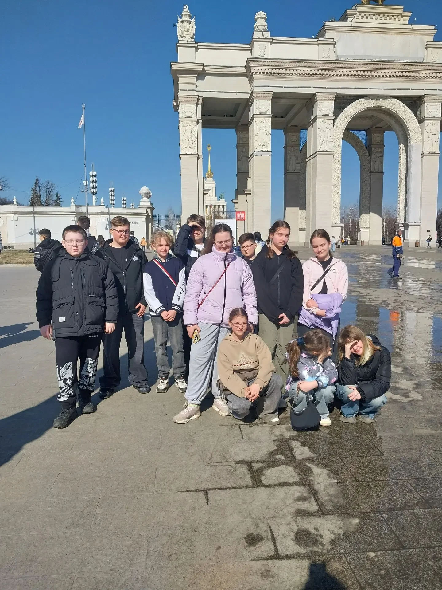 🐬 ПЯТИКЛАССНИКИ НЫРНУЛИ В СКАЗКУ! Представьте: вам десять лет, впереди — целый океан, а рядом — наст