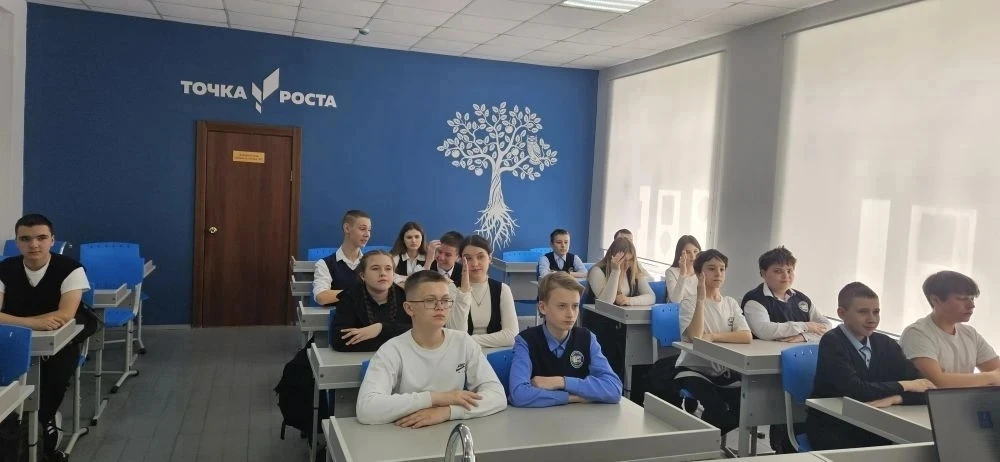 БЕЗОПАСНОСТЬ НА ДОРОГАХ   📌В нашей школе провели серию мероприятий, направленных на повышение безопа